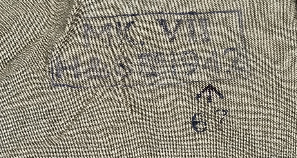 Sacoche masque à gaz MK VII