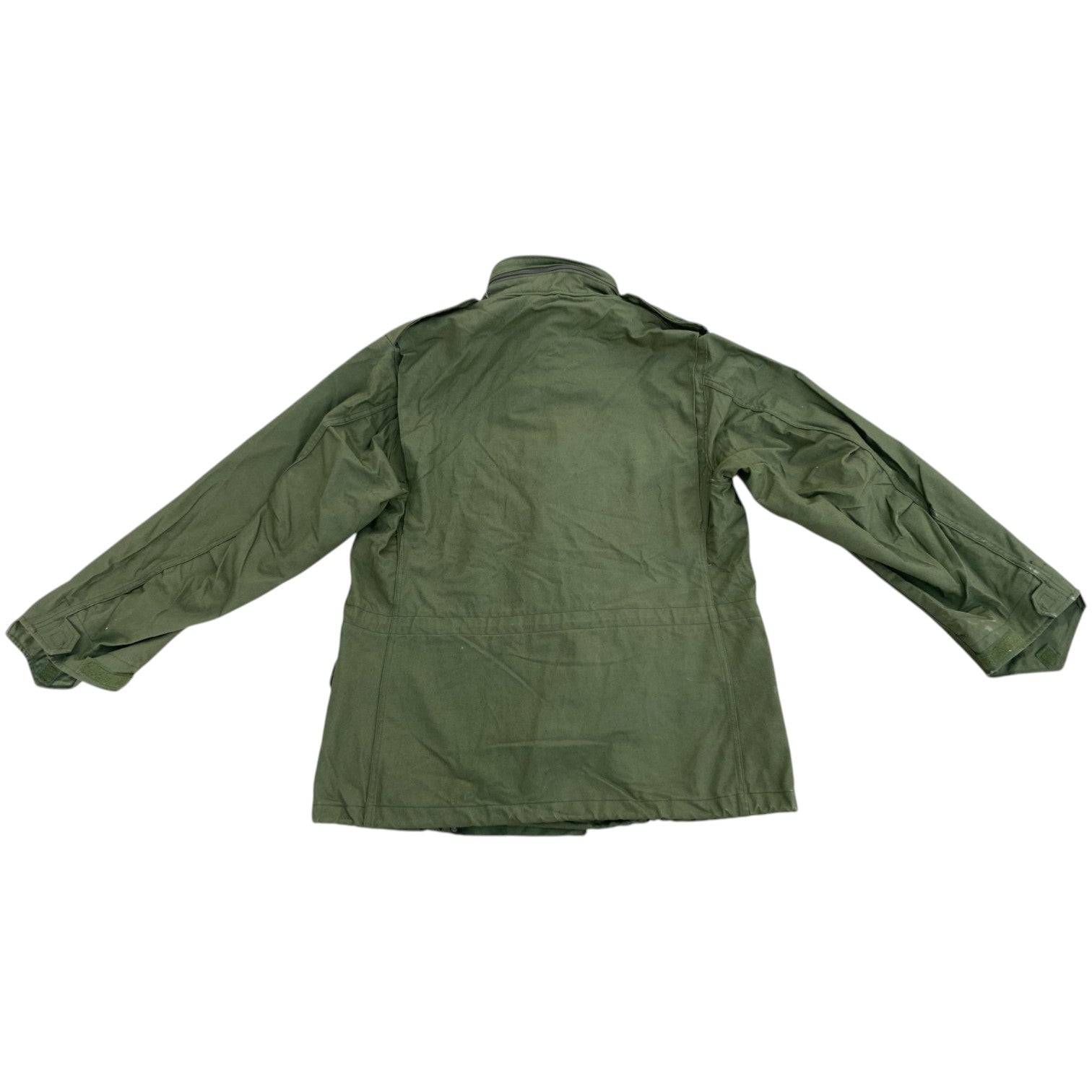 Veste M-65 US Army authentique kaki-vert, imperméable militaire de coupe régulière, vue de dos.