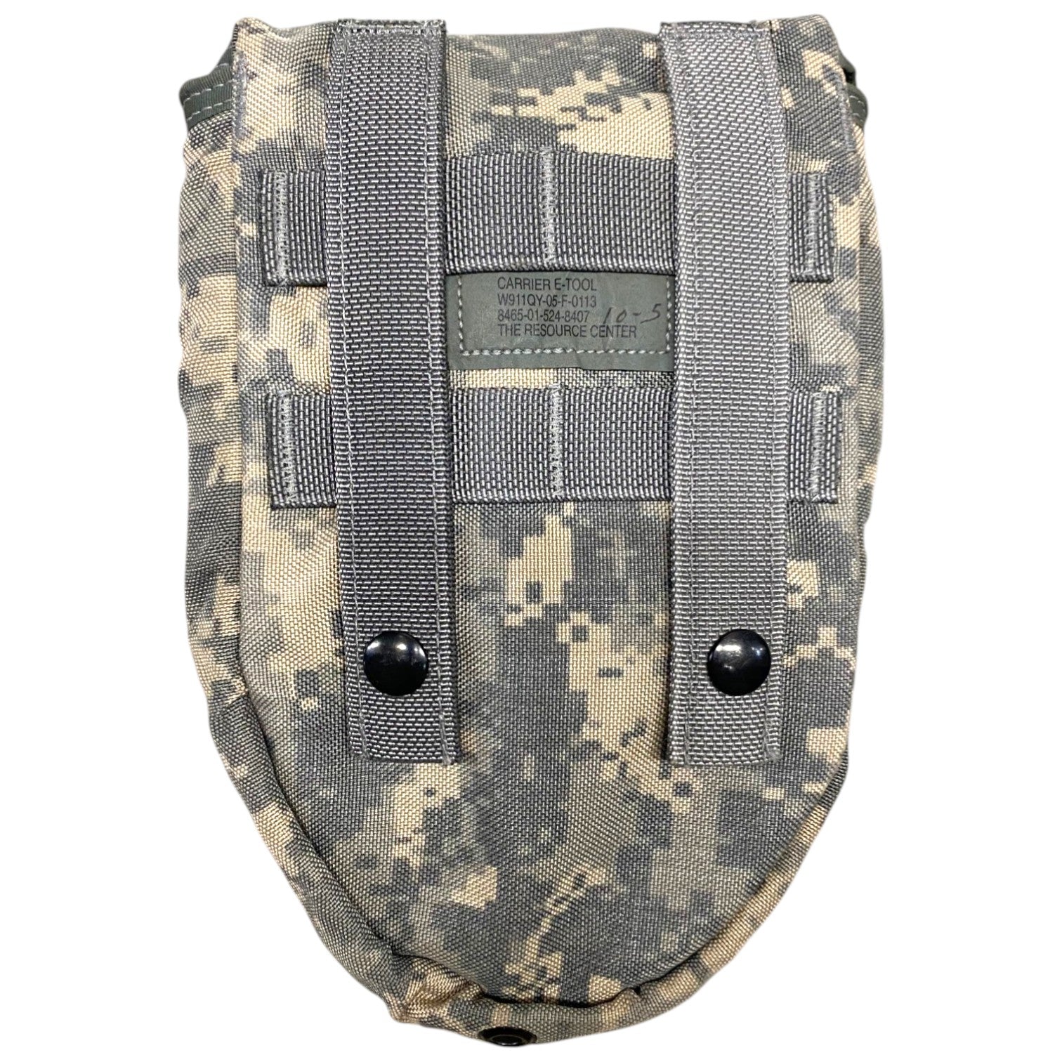 Poche tactique en camo numérique kaki, avec sangles robustes et boutons noirs, style US Army AMES pliable.